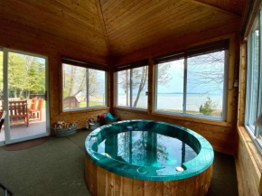 Lakeside Lodge